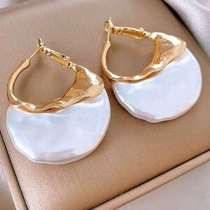 18K Gold Baroque Pearl Hoop Earrings